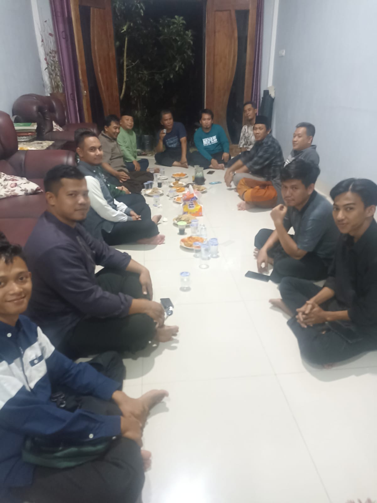 ngopi bareng dan rapat